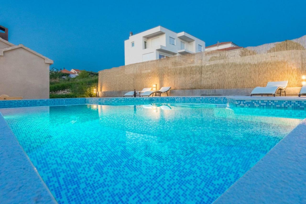 Holiday Home Matela 扎达尔 外观 照片